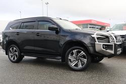 2025 Isuzu
MU-X LS-T