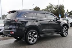 2025 Isuzu
MU-X LS-T