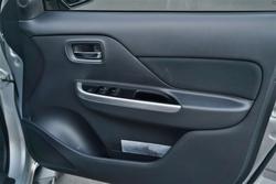 2022 MITSUBISHI
                TRITON MITSUBISHI MR  GLS 2.4L D 6A/T 4X4 DC PU