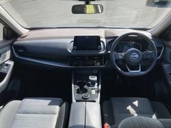 2024 Nissan
                X-TRAIL ST