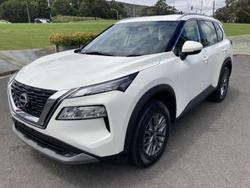 2024 Nissan
                X-TRAIL ST