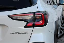 2022 Subaru
Outback AWD Touring