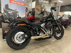 2025 Harley-Davidson Street Bob 117 (FXBB) Softail Black