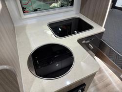 2024 Avan Ovation M7