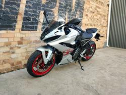 2025 SUZUKI GSX-8R ROAD SILVER