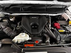 2024 Isuzu
D-MAX LS-M