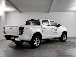 2024 Isuzu
D-MAX LS-M
