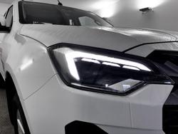 2024 Isuzu
D-MAX LS-M