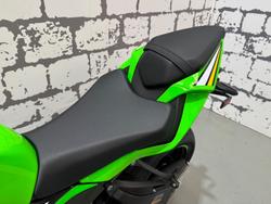 2025 Kawasaki Ninja ZX-6R ABS (636) KRT Edition Ninja Green