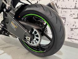 2025 Kawasaki Ninja ZX-6R ABS (636) KRT Edition Ninja Green
