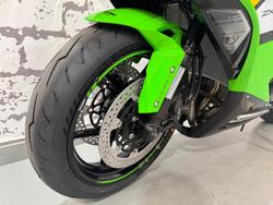 2025 Kawasaki Ninja ZX-6R ABS (636) KRT Edition Ninja Green