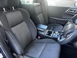 2021 Mitsubishi
Outlander LS