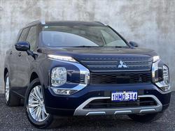 2021 Mitsubishi
Outlander LS