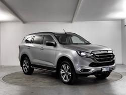 2024 Isuzu
MU-X LS-T