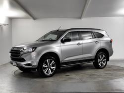 2024 Isuzu
MU-X LS-T