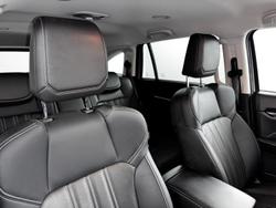 2024 Isuzu
MU-X LS-T