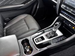 2024 Isuzu
MU-X LS-T