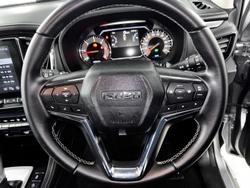 2024 Isuzu
MU-X LS-T