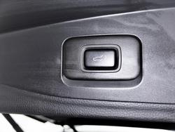 2024 Isuzu
MU-X LS-T
