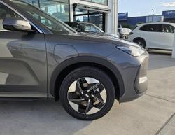 2025 Geely
EX5 Complete