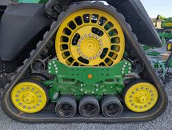 2022 John Deere 8Rx 370 Green