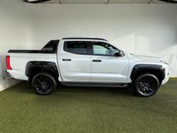 2024 Mitsubishi
Triton GSR