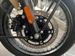 2024 Royal Enfield CLASSIC 350 SIGNALS Camo/Green