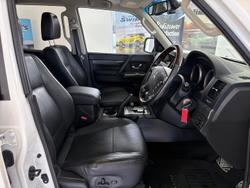 2016 Mitsubishi
Pajero Exceed