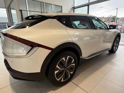 2024 Kia
EV6 Air