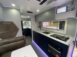 2025 Platinum 20.6 Cxr Large Ensuite Massive Savings $$