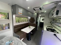2025 Platinum 20.6 Cxr Large Ensuite Massive Savings $$