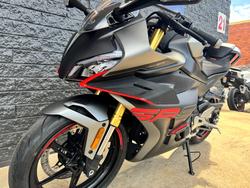2025 CFMOTO 450 SR S Black