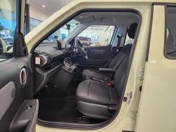 2025 Hyundai
                INSTER 