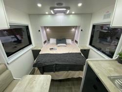 2025 Vivid Caravans EXPLORER 18