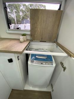 2025 Vivid Caravans NOMAD 21 LARGE ENSUITE