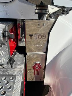 2017 Kenworth T909 6X4 Prime Mover. 155 Tonne Gcm. B DOUBLE/ROAD TRAIN