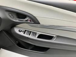 2013 Holden Calais VF MY14 Maroon