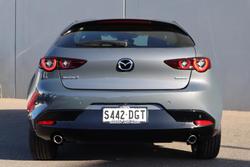 2025 Mazda
3 G20 Evolve