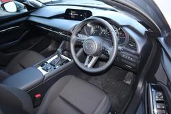 2025 Mazda
3 G20 Evolve