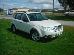 2011 Subaru
Forester X