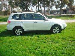 2011 Subaru
Forester X