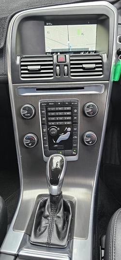 2014 Volvo XC60 D4 Luxury MY14 Crystal White