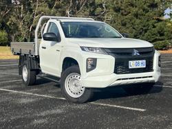 2023 Mitsubishi
Triton GLX