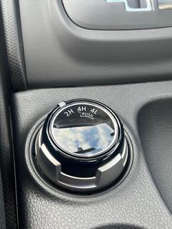 2023 Mitsubishi
Triton GLX