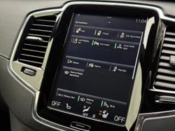 2017 Volvo
XC90 T8 R-Design