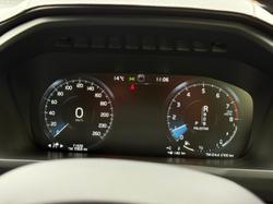 2017 Volvo
XC90 T8 R-Design