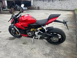 2023 Ducati Streetfighter V2