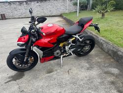 2023 Ducati Streetfighter V2 Streetfighter Red