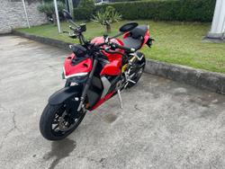 2023 Ducati Streetfighter V2 Streetfighter Red