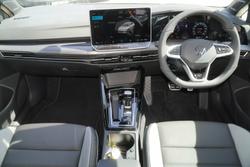 2025 Volkswagen Golf 110TSI R-Line